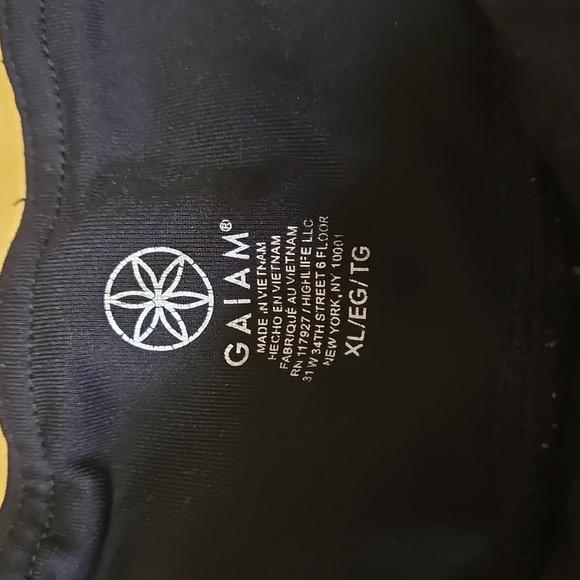 Gaiam Yoga Pants - Picture 3 of 4